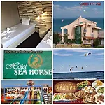 Sea Horse Хотел 3*